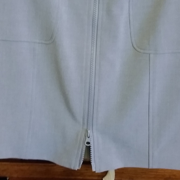 Gray Skirt. Hot , but Classy - Picture 2 of 6